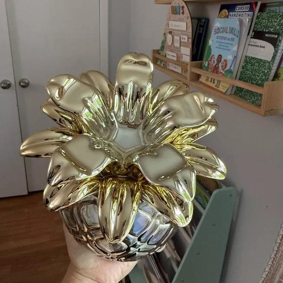 Gold and Iridescent Pineapple Vase - Picture 3 of 3